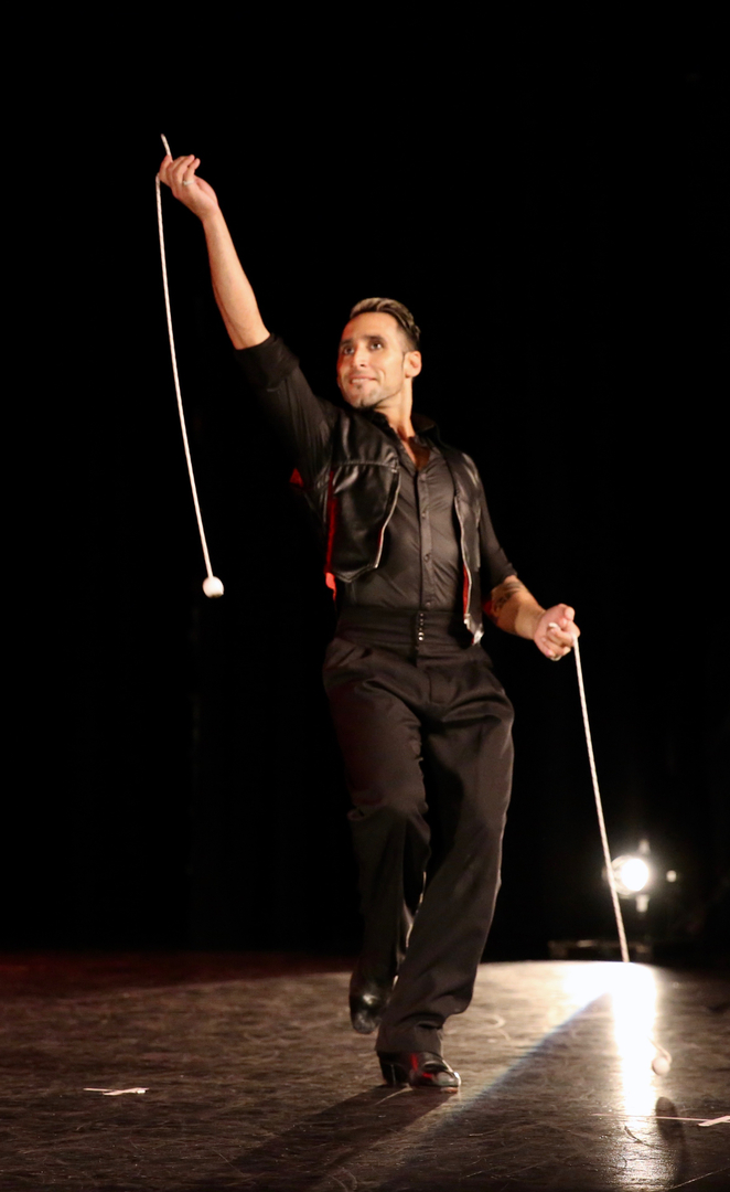 Tango Lovers — Kako Abraham